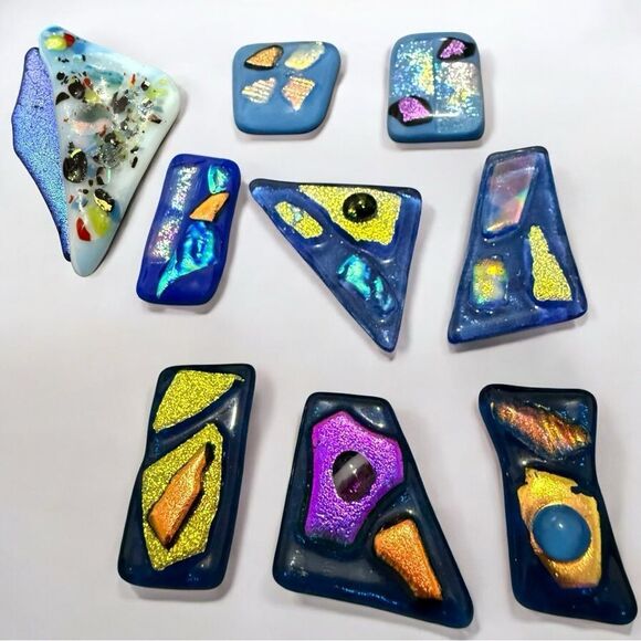Set of 9 Blue Fused Dichroic Glass Cabochons –Iridescent Handmade Jewelry Pieces - Picture 13 of 16